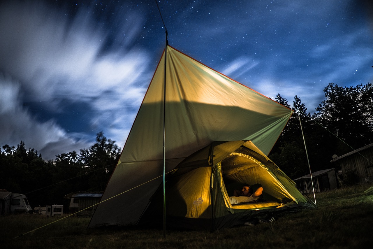 1-2 People Tent / Trailer Tent with Electricity
